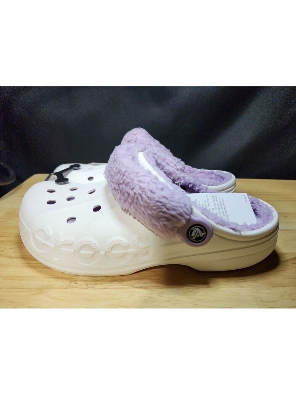 Crocs Lined fuzz strap clog size 8M 10W